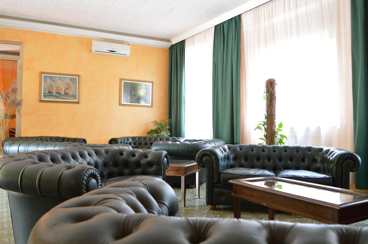Albergo Leonardo Chianciano Terme Exterior foto