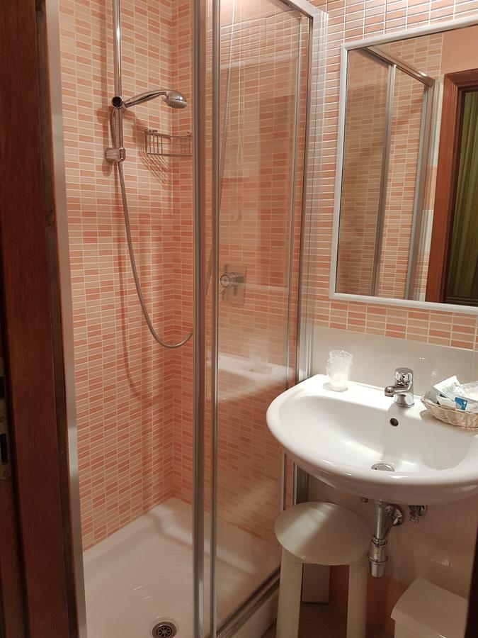 Albergo Leonardo Chianciano Terme Exterior foto